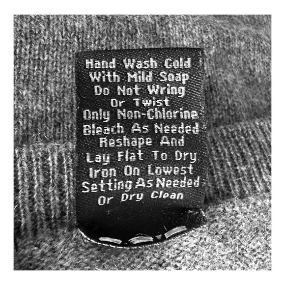 SACKS FIFTH AVENUE Women’s Gray Cashmere Top Blouse Vest Size L Sleeveless - Picture 6 of 6